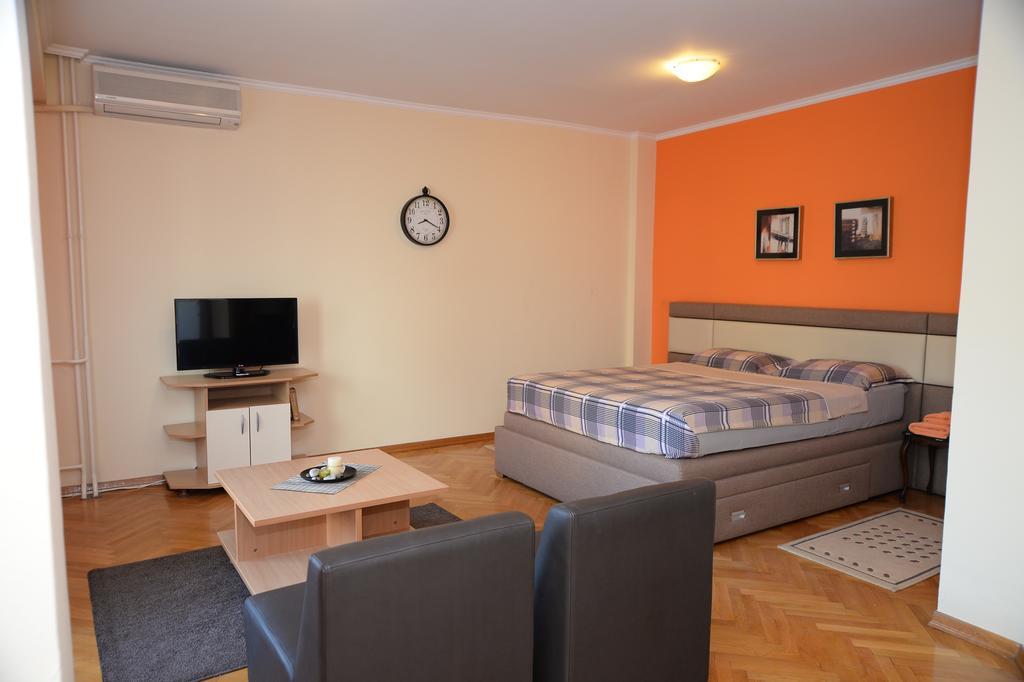 Exclusive Central Apartments Скоп'є Екстер'єр фото