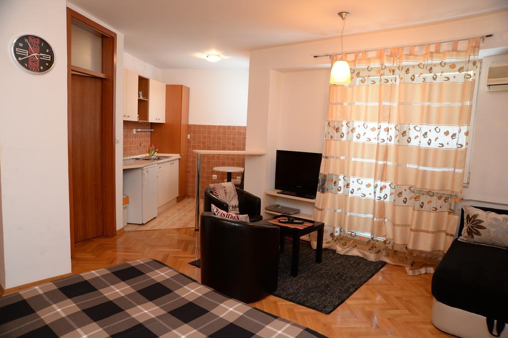 Exclusive Central Apartments Скоп'є Екстер'єр фото