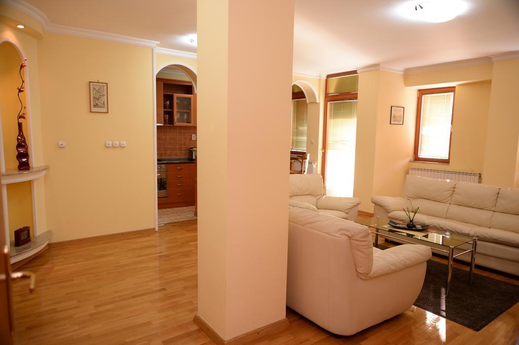 Exclusive Central Apartments Скоп'є Екстер'єр фото